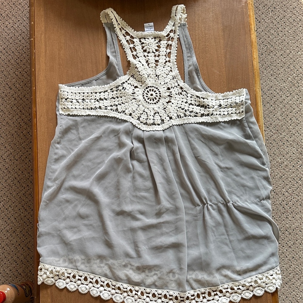 Bar III Women’s Grey Mesh and Cream Lace Detail Top Size Large